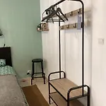 Calme Dans Belle Résidence Avec Piscine • Parking • Wifi Apartamento *